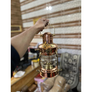 Lanterne artisanale en laiton et verre – Excellent rapport qualité-prix – Décoration suspendue en métal pour la maison, l'hôtel, le bureau, le restaurant – Idée cadeau et fournitures de design - Product Image 4