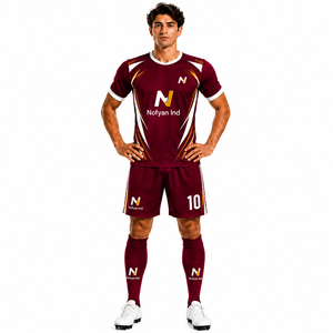 Ensemble de maillots et shorts de football respirants personnalisés de qualité supérieure, uniforme de football personnalisé, fabricant de vêtements de sport OEM pour la vente en gros - Product Image 1