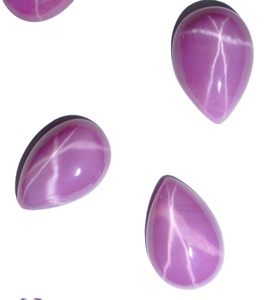 Rubis Étoilé Rose Poire 10x15 mm 6 Carats Créé en Laboratoire Poli Opaque Cabochon avec Effet Étoile à 6 Branches pour la Fabrication de Bijoux - Product Image 1
