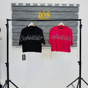 T-shirt tricoté personnalisé à 2 panneaux, coupe ample, style streetwear, uni, avec strass étoiles filantes sur toute la surface - Product Image 2