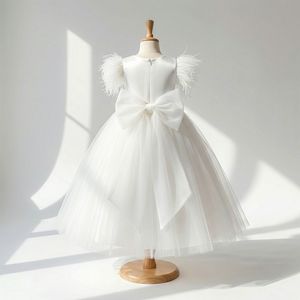 Vestido de Novia de Lujo al por Mayor con Plumas para Niñas, Vestido de Princesa con Decoración Brillante de Alta Calidad, Tela de Tul Premium Larga - Product Image 1
