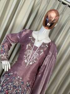 Conjunto de Kurta y Salwar de Seda JMY de Primera Calidad para Fiestas con Bordado Intenso - Product Image 6