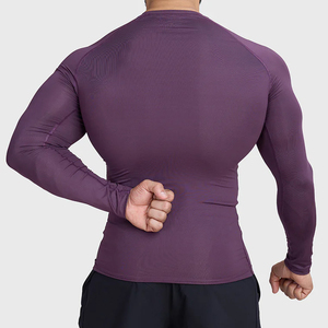 Fabricant et fournisseur en gros de rash guards à manches longues en polyester et spandex pour hommes, avec logo et sublimation. - Product Image 2