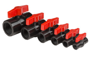 วาล์วบอลเกลียว Nirmit Black 1 นิ้ว พร้อมด้ามจับสีแดง สำหรับควบคุมน้ำชลประทาน ซีล EPDM 100 psi - Product Image 4