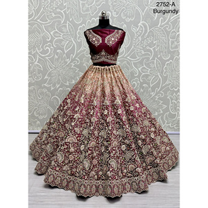 Collections de velours de vêtements de mariée indiens pour la mariée avec le travail de Zarkhan par Fabzone - Product Image 4