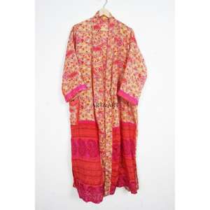 Vente en gros et fabrication de robes de mariée en soie, peignoirs de demoiselle d'honneur, robes de bain de mariage, robes de mariée à motifs, en tissu non tissé, vêtements de nuit pour les vacances - Product Image 5