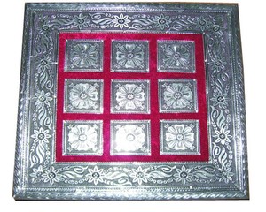 Boîte artisanale en laiton émaillé, motif floral, plaqué or, irrégulière, objet d'art de collection, souvenir antique, artisanat Lowellcraft IOB03265 - Product Image 4
