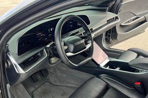 Lucid Air Touring 2023 d'occasion en bon état - Product Image 5