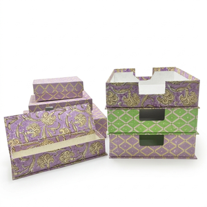 Boîtes rigides en papier imprimé à la main avec pelliculage brillant pour emballages cadeaux écologiques, rangement de bijoux, artisanat et décoration - Product Image 1