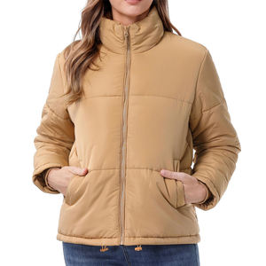 Chaqueta Acolchada para Mujer, Cuello Alto, Color Camel, Casual, para Invierno, Exterior de Poliéster, Cierre de Cremallera, Corte Regular - Product Image 3