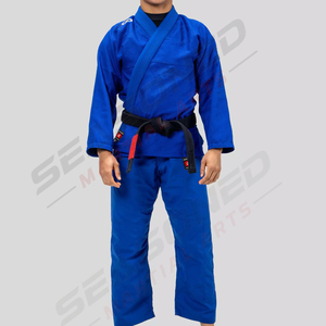 Kimono de BJJ para Mujer, Uniforme de Tela Premium de Algodón y Poliéster con Costuras Reforzadas, Suministro al por Mayor con el Logotipo y Talla de tu Club - Product Image 3