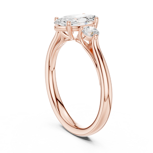 Bague de fiançailles en or rose avec diamant taille marquise et pierres latérales rondes, style classique, bijoux fins pour femmes - Product Image 2
