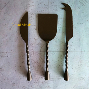 ชุดมีดชีสพรีเมียม 3 ชิ้น สีดำ ทำด้วยมือจากสแตนเลสสตีล - Product Image 6
