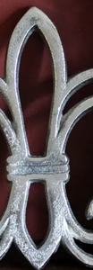 Salvamanteles de Metal con Diseño de Flor de Lis, Plateado, Decorativo para Cocina, Protector de Calor para Mesa de Comedor, Exportador de Fábrica al por Mayor - Product Image 5