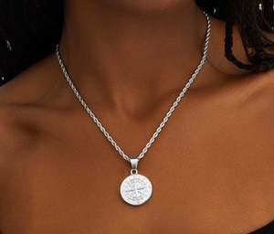 Vintage Compass Pendant Necklace Stainless Steel Round Compass Medallion Necklace Silver Navigation Charm <b>Rope</b> <b>Chain</b> Unisex Jewe - Product Image 3