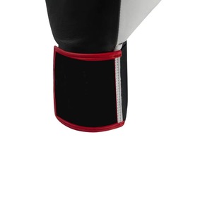 Gants de boxe blancs sur mesure en cuir véritable pour l'entraînement professionnel avec fermeture antidérapante pour une performance optimale - Product Image 2