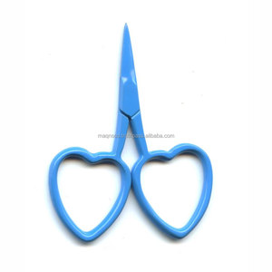 Pink Heart Shape <b>Scissors</b> Mini Embroidery Shears for <b>Sewing</b> Cross Stitch Needlework Thread Trimming - Product Image 5