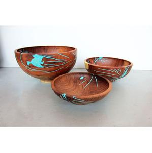 Bol en bois en résine époxy écologique sans BPA, fait main, avec texture rustique et surface brillante pour maisons modernes - Product Image 1