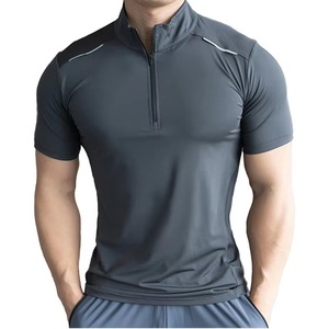 Chemises de sport pour hommes 100% polyester hautement élastiques avec fermeture éclair 1/4, logo personnalisé, vêtements de sport respirants, t-shirts sportifs - Product Image 1