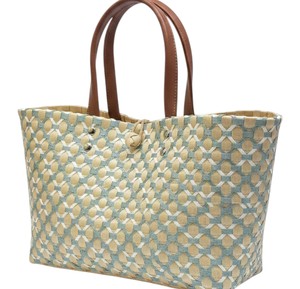 Sac à main tendance en plastique tissé géométrique vert sauge et beige, sac fait main avec bandoulière en cuir de haute qualité, sac fourre-tout pour femme pour les vacances - Product Image 4