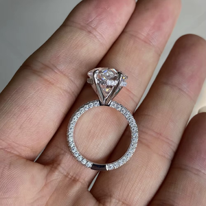 Bague de fiançailles et de mariage en or blanc massif 18 carats avec diamant moissanite blanc en forme de poire de 10 carats (12x16mm) - Product Image 3