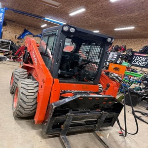 รถตักดิน Kubota SSV75 มือสอง สภาพดี ทนทาน พร้อมเครื่องยนต์ Perkins ดีเซล เกียร์ ปั๊ม มอเตอร์ ประสิทธิภาพสูง กำลัง 56 กิโลวัตต์ - Product Image 2