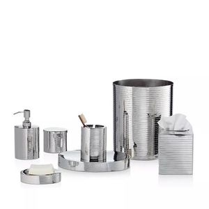 Ensemble de salle de bain en acier inoxydable 7 pièces pour hôtel, ensemble de rangement de salle de bain de luxe de haute qualité en argent - Product Image 1