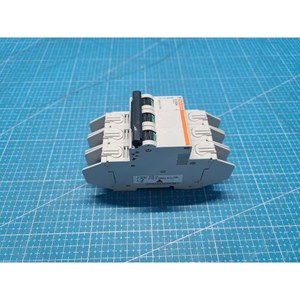 Interruptor de Circuito en Miniatura Merlin Gerin Multi9 C60 D20A 60296, Usado, Piezas de Equipos Semiconductores Legacy - Product Image 1