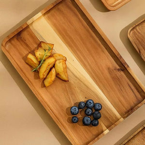 Plateau de service en bois avec motif gravé, plateau à légumes et fruits, assiettes à dessert pour servir les aliments lors de fêtes - Product Image 1