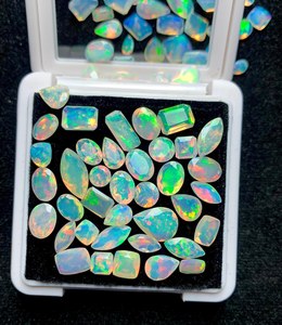 Opale Welo d'Éthiopie naturelle à facettes, pierres précieuses en vrac, qualité AAA, multicolores, formes variées, vente en gros - Product Image 6