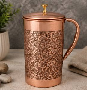 Pichet à eau en cuivre artisanal avec motif floral gravé, design traditionnel, grande capacité, usage domestique, antique, indien, ayurvédique - Product Image 6
