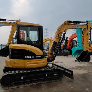 Mini-excavatrice CAT 304C CR, équipement de terrassement compact et durable, excavatrice hydraulique sur chenilles pour travaux sur site, exploitation minière et construction ! - Product Image 1