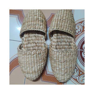 Pantoufle en jonc de mer naturel et élégant du Vietnam, pantoufle en jacinthe d'eau écologique pour la maison, les voyages, la plage, logo personnalisé - Product Image 5