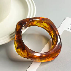 Brazaletes de Resina con Patrones Multicolores, Elegantes Accesorios para Fiestas Navideñas, Regalos de AFZA ENTERPRISES - Product Image 1