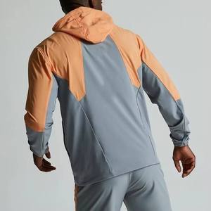 เสื้อแจ็คเก็ตฟลีซกันลมกันน้ำสำหรับผู้ชายแบบสั่งทำ OEM ไซส์ใหญ่ ระบายอากาศได้ดี เหมาะสำหรับวิ่งและสตรีทแวร์ ปี 2026 - Product Image 2