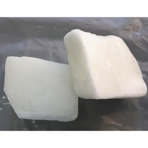 Cera de Parafina Sólida Totalmente Refinada, Extremadamente Blanca, Grados 52/54, 56/58, 58/60, 60/62, 66/68, de Grado Alimenticio para Fabricación de Velas - Product Image 1