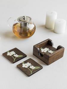 Sous-verres en bois personnalisés imprimés en émail avec illustrations personnalisées pour les cadeaux de mariage, les cadeaux de fête et les événements spéciaux - Product Image 1