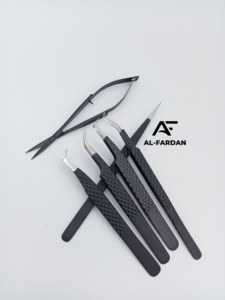 Pinzas Japonesas de Acero Inoxidable Negro Mate para Extensiones de Pestañas con Punta de Fibra Voluminizadora y Tijeras de Resorte para Cejas - Product Image 5