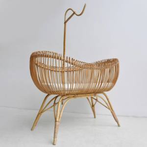 Lit bébé en rotin de qualité supérieure avec matelas, design confortable, berceau pour enfant fait main - Product Image 3