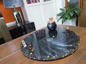 Luxury Round Shape Epoxy Resin Tray with Black Marble Finish – Elegant Serving Platter for Home & Living Room Table <b>D</b>écor - Product Image 3
