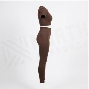 Ensemble de yoga 2 pièces North Approach, marron uni, haut court à col rond et manches courtes, leggings taille haute pleine longueur, vêtements de sport sans couture - Product Image 3