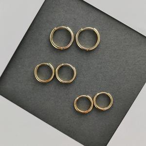 Pendientes de Aro Pequeños de Oro Sólido de 14K, Aros Minimalistas Lisos de 13mm, Joyería de Oro Real para Uso Diario, Regalos y Fiestas - Product Image 3