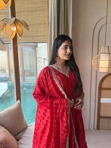 Red Cotton <b>Kurta</b> Set <b>Women</b> Traditional Loose Fit Ethnic Wear India Pakistan Midi Length Stretchable Ankle-Length Style - Product Image 2