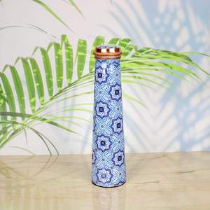 Bouteille d'eau en cuivre pur pour l'amélioration de la personnalité, idéale pour la maintenue de la vitalité, bouteille ayurvédique en cuivre pour boire. 99% Cuivre. - Product Image 2