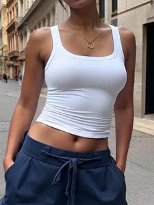 Top corto blanco Clean Fit con cuello redondo para mujer, suave, elástico, informal, básico, tipo camiseta sin mangas, ajustado, personalizado, para verano, ropa deportiva para gimnasio. - Product Image 4