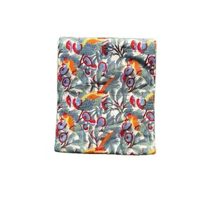 Vente en gros 100% coton tissu de course tissu indien tissu Textile couture artisanat couture tissu main bloc oiseaux imprimer