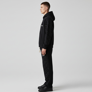 Ensemble de survêtement streetwear personnalisé pour homme avec strass, comprenant un sweat à capuche ample et décontracté et un pantalon de survêtement évasé - Product Image 2