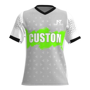 Vêtements de sport confortables pour hommes, uniforme de football 100% polyester, uniforme de football sur mesure pour hommes - Product Image 1
