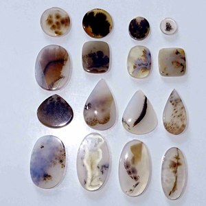 พลอยอาเกตเดนไดรต์ชซาซาร์ธรรมชาติแบบหลวม ขายส่ง รับรองโดยบุคคลที่สาม สีเปลี่ยนได้ รัฐราชสถาน พลอยทรงคาโบชอง สำหรับทำเครื่องประดับ - Product Image 1