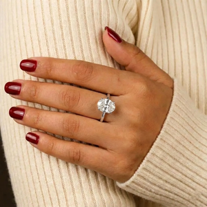 Anillo de Compromiso Solitario con Corte Ovalado de 5.00 Ct, Cultivado en Laboratorio, Certificado IGI, Claridad VS1, Color F, Oro Blanco de 14K, Joyería para Mujer - Product Image 4